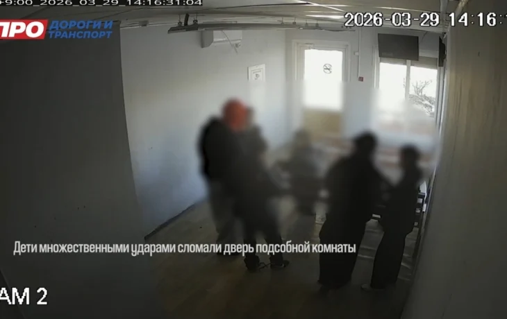 В Якутске подростки разгромили тёплую автобусную остановку &laquo;Сквер Гагарина&raquo;: материалы передадут в п